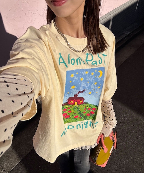 CIAOPANIC(チャオパニック)の「ナイトハウスプリントボックスTシャツ(Tシャツ/カットソー・レディース・ホワイト/ベージュ/ネイビー・F)」の2枚目の写真