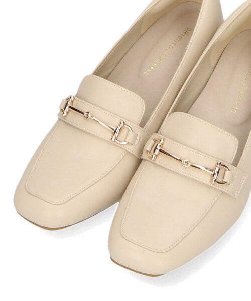 ORiental TRaffic（オリエンタルトラフィック）の「【跳べるパンプス】ビットヒールローファー/跳べるパンプスシリーズ累計150万足突破/R-3214（その他・レディース・ベージュ/ブラック/ブルー/キャメル/ブラウン・33/21.5cm/34/22.0cm/35/225.cm/36/23.0cm/37/23.5cm/38/24.0cm/39/24.5cm/40/25.0cm/41/25.5cm/42/26.0cm/43/26.5cm）」の9枚目の写真