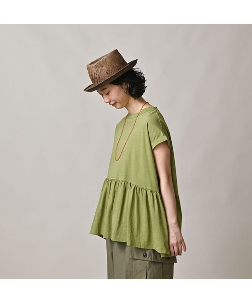 45R(フォーティファイブアール)の「ONEONE 宝物の天竺ギャザーMキャミ(トップス・レディース・61-ミドリ/63-ミドリ/64-ミドリ/82-シガー/83-シガー/85-シガー/84-シガー/81-シガー/62-ミドリ/54-アカ/53-アカ・00-フリー)」の15枚目の写真