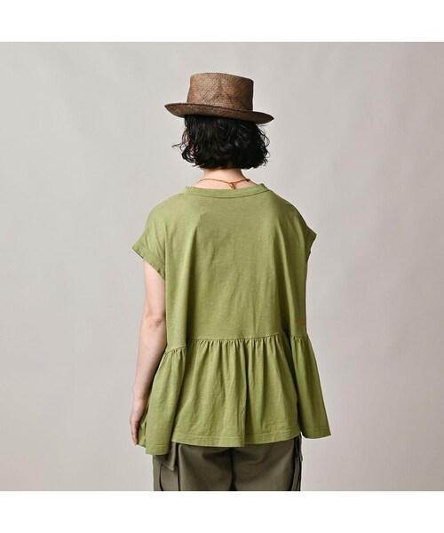 45R(フォーティファイブアール)の「ONEONE 宝物の天竺ギャザーMキャミ(トップス・レディース・61-ミドリ/63-ミドリ/64-ミドリ/82-シガー/83-シガー/85-シガー/84-シガー/81-シガー/62-ミドリ/54-アカ/53-アカ・00-フリー)」の16枚目の写真