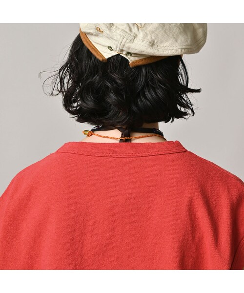 45R（フォーティファイブアール）の「ONEONE 宝物のMキャミ（トップス・レディース・52-アカ(フラミンゴ刺繍)/77-シロ×ネイビー/81-シガー(ハチ刺繍)・00-フリー）」の12枚目の写真