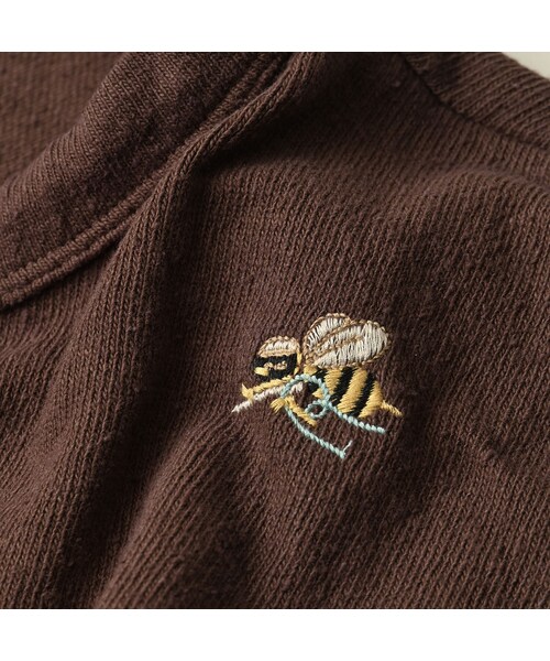 45R（フォーティファイブアール）の「ONEONE 宝物のMキャミ（トップス・レディース・52-アカ(フラミンゴ刺繍)/77-シロ×ネイビー/81-シガー(ハチ刺繍)・00-フリー）」の19枚目の写真