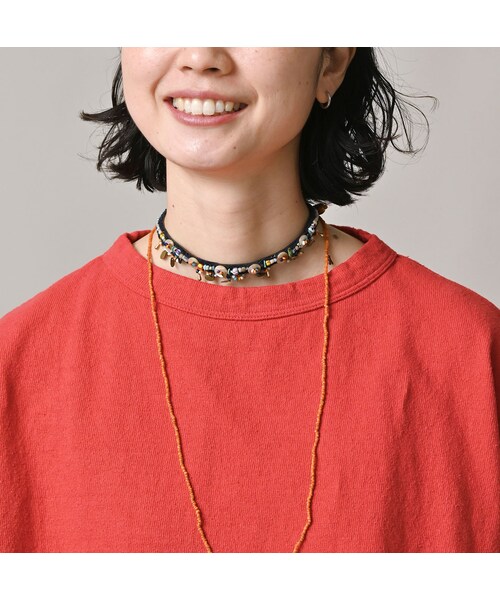 45R（フォーティファイブアール）の「ONEONE 宝物のMキャミ（トップス・レディース・52-アカ(フラミンゴ刺繍)/77-シロ×ネイビー/81-シガー(ハチ刺繍)・00-フリー）」の9枚目の写真