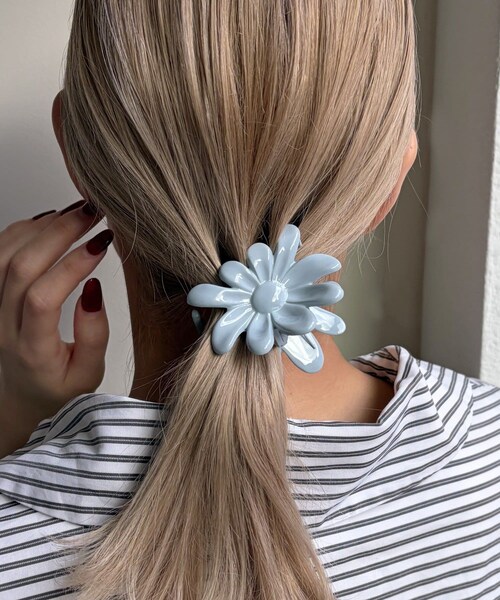 Lattice（Lattice）の「カラーフラワークリップ（バレッタ/ヘアクリップ・レディース・アイボリー/ピンク/ブルー・FREE）」の2枚目の写真