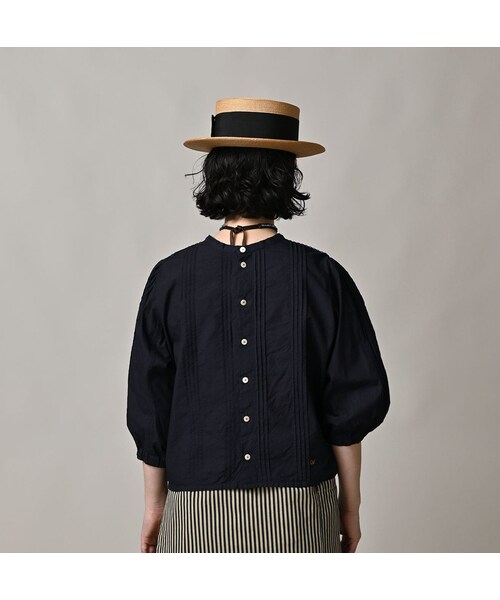 45R(フォーティファイブアール)の「バチストのピンタックレースブラウス(インディゴ)(その他・レディース・73-インディゴ・02-M/03-L)」の6枚目の写真