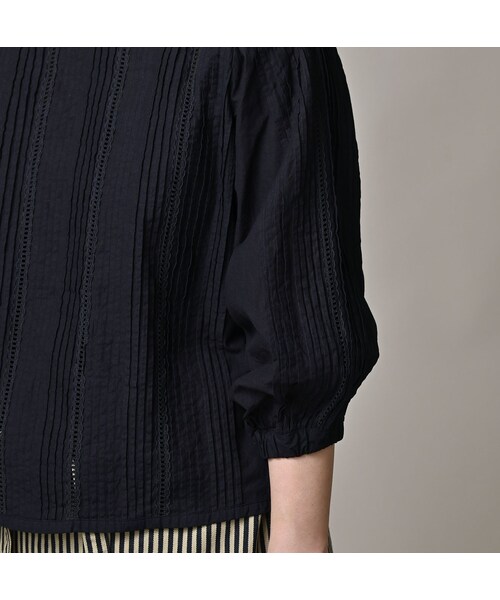 45R(フォーティファイブアール)の「バチストのピンタックレースブラウス(インディゴ)(その他・レディース・73-インディゴ・02-M/03-L)」の9枚目の写真