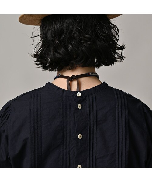 45R(フォーティファイブアール)の「バチストのピンタックレースブラウス(インディゴ)(その他・レディース・73-インディゴ・02-M/03-L)」の10枚目の写真