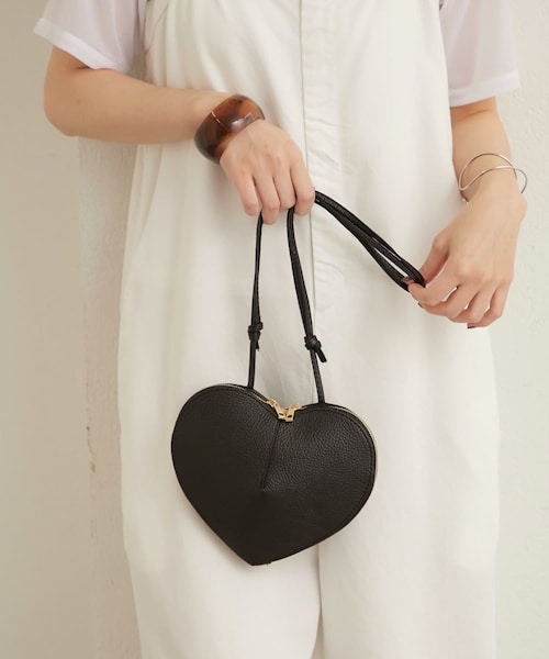 Omekashi（オメカシ）の「ハート型BAG（ショルダーバッグ・レディース・シルバー/ブラック/オフホワイト・ONE）」の3枚目の写真