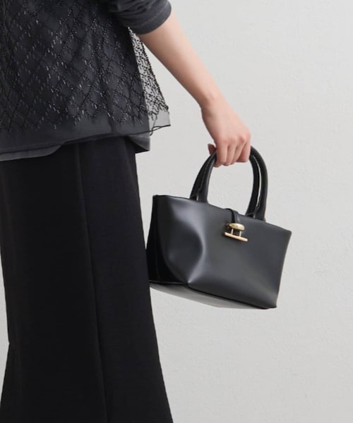 LOUNGEDRESS(ラウンジドレス)の「【GALENA/ガレナ】メタルトグルミニトートBag(バッグ・レディース・ブラック/アイボリー・F)」の1枚目の写真