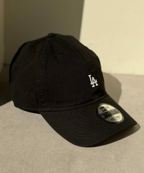 LOUNGEDRESS（ラウンジドレス）の「【NEW ERA】MLB Batterman Buckle（キャップ・レディース・アイボリー/ブラック・F）」の2枚目の写真