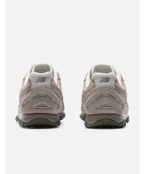 NEW BALANCE（ニューバランス）の「204L（その他・レディース・other・US 4 ""/ W 5.5/US 4.5 ""/ W 6/US 5 ""/ W 6.5/US 5.5 ""/ W 7/US 6 ""/ W 7.5/US 6.5 ""/ W 8/US 7 ""/ W 8.5/US 7.5 ""/ W 9）」の3枚目の写真