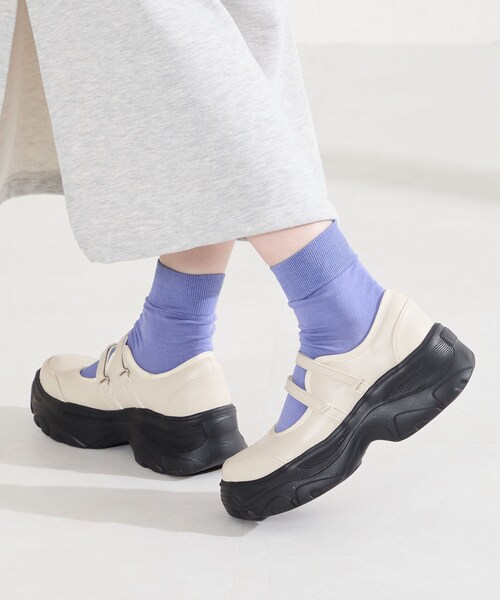 ORiental TRaffic（オリエンタルトラフィック）の「【WEB先行予約/2月中旬発売予定】スニーカーソールメリージェーンシューズ/61115（その他・レディース・ベージュ/ブラック/シルバー・S/M/L/LL）」の5枚目の写真