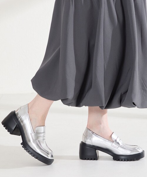 ORiental TRaffic（オリエンタルトラフィック）の「【WEB先行予約/2月中旬発売予定】厚底ヒールローファー/61106（その他・レディース・ブラック/ブラウン/シルバー・35/22.5cm/36/23.0cm/37/23.5cm/38/24.0cm/39/24.5cm/40/25.0cm）」の20枚目の写真
