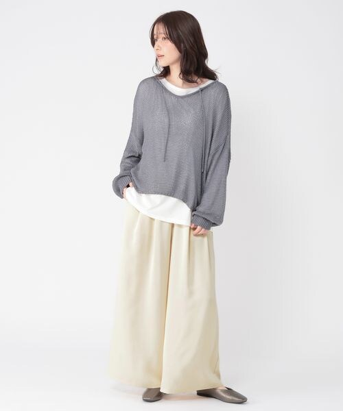 studio CLIP（スタディオクリップ）の「サテンイージーワイドパンツ（パンツ・アイボリー52/ベージュ55・F）」の8枚目の写真