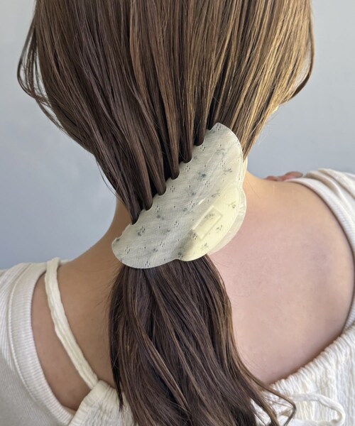 Lattice（Lattice）の「カラーデザインクリップ（バレッタ/ヘアクリップ・レディース・グレー/アイボリー/ピンク・FREE）」の2枚目の写真