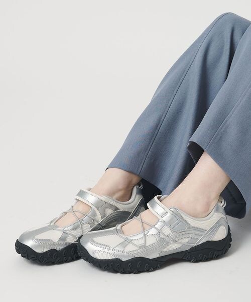 BEAUTY&YOUTH UNITED ARROWS(ビューティーアンドユースユナイテッドアローズ)の「<FILA>エシャッペ ECHAPPE VCv2/スニーカー(その他・BLACK(10)/SILVER(20)・23cm/23.5cm/24cm/24.5cm/25cm)」の5枚目の写真