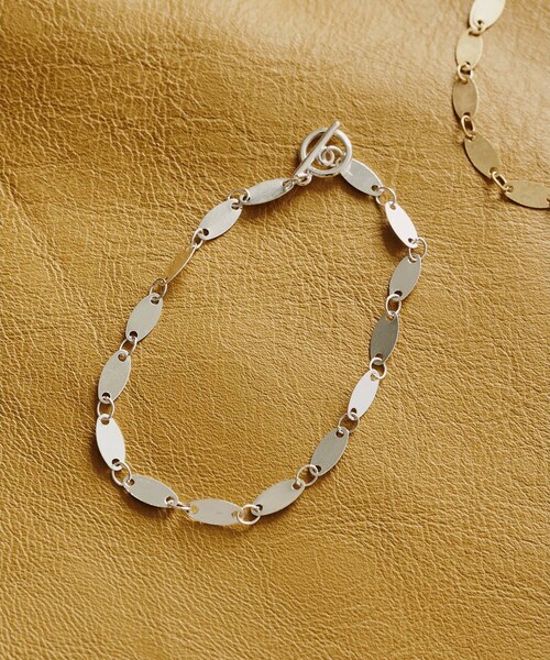 Whim Gazette(ウィムガゼット)の「【THE PAUSE】オーバルチェーンブレスレット(ブレスレット・レディース・シルバー/ゴールド・F)」の1枚目の写真