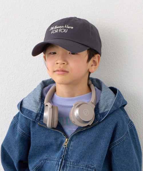 CIAOPANIC TYPY（チャオパニックティピー）の「【KIDS】《ユニセックス》日焼け対策ストライプスカーフ付きロゴ刺繍CAP（帽子・キッズ・ベージュ/ブラウン/チャコールグレー・ONE）」の2枚目の写真