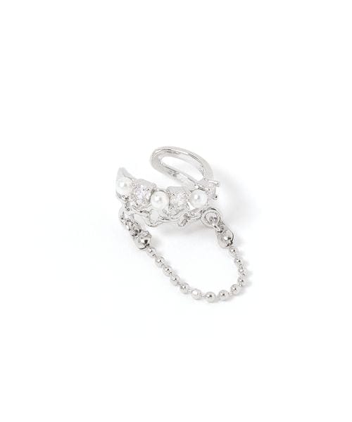 LAKOLE(ラコレ)の「コネクトチェーンパールイヤーカフ(その他・シルバー(01)/ゴールド(02)・F)」の1枚目の写真