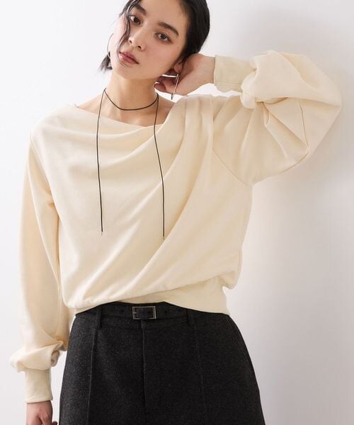 VIS（ビス）の「ドレープスウェットプルオーバー（その他・チャコール(06)(20)/ライトグレー(08)(22)/ピンク(63)(33)/ベージュ(27)(57)/ネイビー(40)(80)・F）」の8枚目の写真