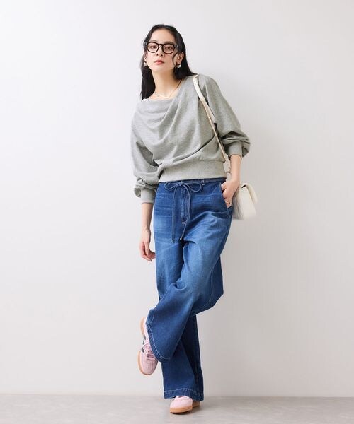 VIS（ビス）の「ドレープスウェットプルオーバー（その他・チャコール(06)(20)/ライトグレー(08)(22)/ピンク(63)(33)/ベージュ(27)(57)/ネイビー(40)(80)・F）」の14枚目の写真