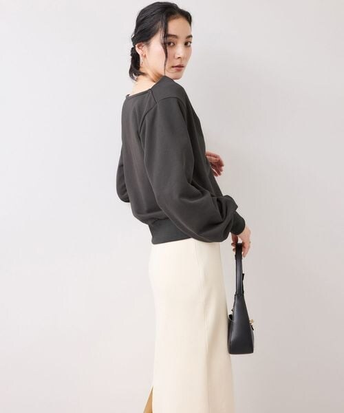 VIS（ビス）の「ドレープスウェットプルオーバー（その他・チャコール(06)(20)/ライトグレー(08)(22)/ピンク(63)(33)/ベージュ(27)(57)/ネイビー(40)(80)・F）」の21枚目の写真