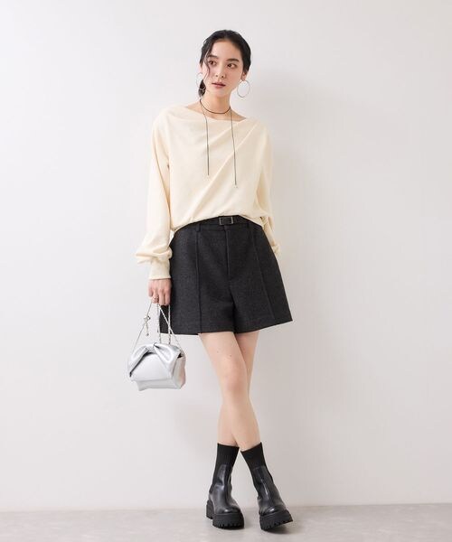 VIS（ビス）の「ドレープスウェットプルオーバー（その他・チャコール(06)(20)/ライトグレー(08)(22)/ピンク(63)(33)/ベージュ(27)(57)/ネイビー(40)(80)・F）」の3枚目の写真