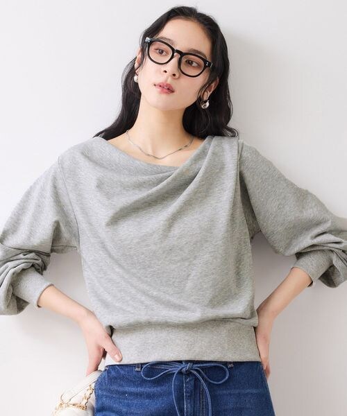 VIS（ビス）の「ドレープスウェットプルオーバー（その他・チャコール(06)(20)/ライトグレー(08)(22)/ピンク(63)(33)/ベージュ(27)(57)/ネイビー(40)(80)・F）」の15枚目の写真