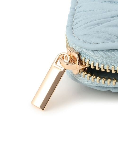 VIS(ビス)の「プリーツ加工ポーチチャーム(その他・キナリ(16)(06)/サックス(48)(88)・F)」の18枚目の写真