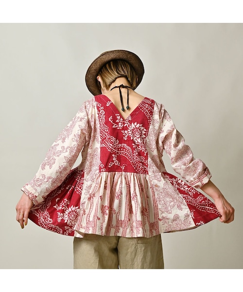 45R（フォーティファイブアール）の「インドカディブロックプリントのパッチワークブラウス（その他・レディース・53-アカ/75-ネイビー・00-フリー）」の7枚目の写真