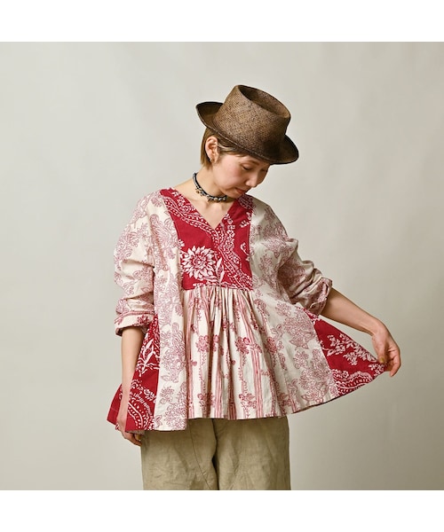 45R（フォーティファイブアール）の「インドカディブロックプリントのパッチワークブラウス（その他・レディース・53-アカ/75-ネイビー・00-フリー）」の5枚目の写真