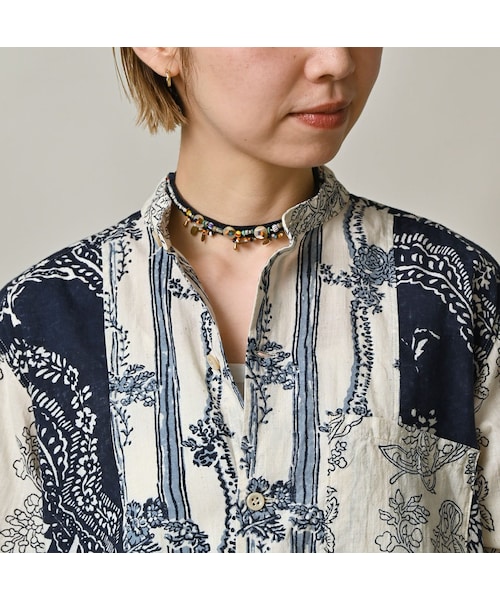 45R（フォーティファイブアール）の「インドカディブロックプリントの908パッチワークグランパプルシャツ（その他・レディース・53-アカ/75-ネイビー・02-S/03-M）」の10枚目の写真