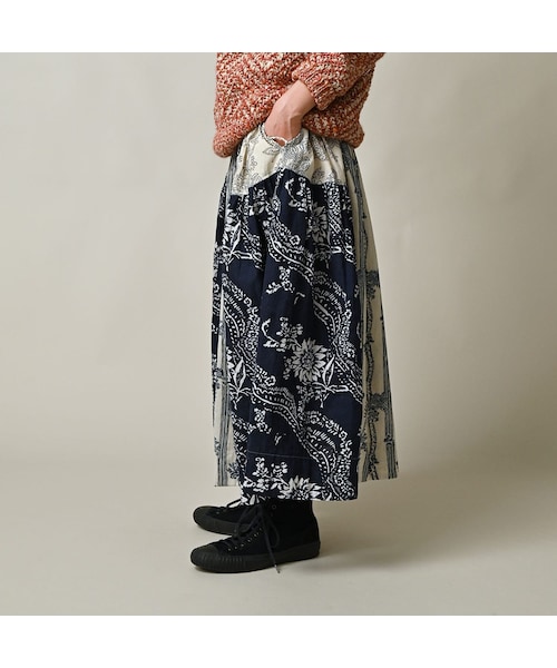 45R（フォーティファイブアール）の「インドカディブロックプリントのパッチワークスカート（スカート・レディース・53-アカ/75-ネイビー・00-フリー）」の6枚目の写真