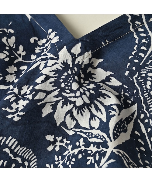 45R(フォーティファイブアール)の「インドカディブロックプリントのパッチワークドレス(ワンピース/ドレス・レディース・53-アカ/75-ネイビー・00-フリー)」の19枚目の写真