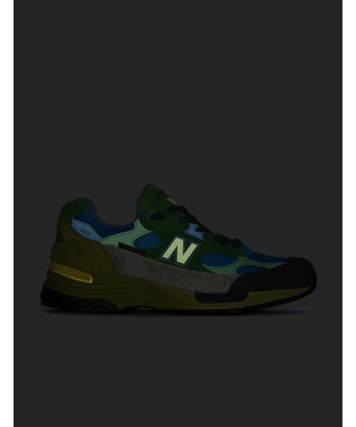 NEW BALANCE(ニューバランス)の「Salehe Bembury X New Balance 992(その他・メンズ・other・US 5 ""/ W 6.5/US 6 ""/ W 7.5/US 7 ""/ W 8.5/US 7.5 ""/ W 9/US 8.5 ""/ W 10/US 9 ""/ W 10.5/US 9.5 ""/ W 11/US 8 ""/ W 9.5/US 10 ""/ W 11.5/US 10.5 ""/ W 12/US 11 ""/ W 12.5)」の5枚目の写真