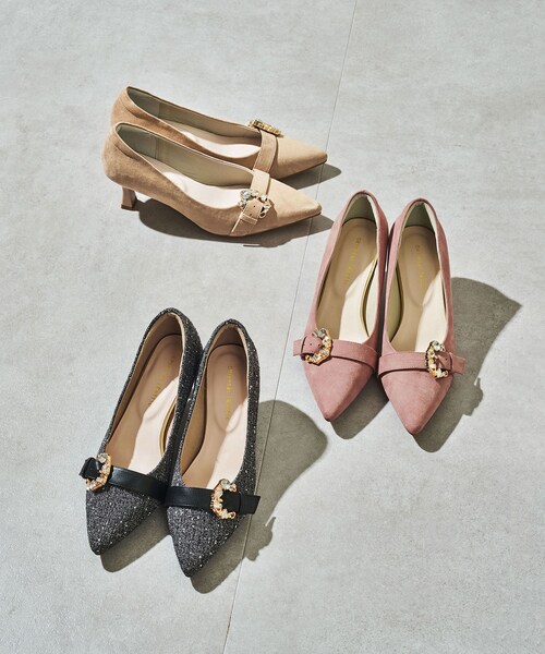 ORiental TRaffic(オリエンタルトラフィック)の「ビジューバックルヒールパンプス/61104(その他・レディース・ベージュ/ブラック/ピンク・34/22.0cm/35/22.5cm/36/23.0cm/37/23.5cm/38/24.0cm/39/24.5cm/40/25.0cm/41/25.5cm/42/26.0cm)」の2枚目の写真