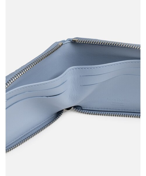 Acne Studios（アクネストゥディオズ）の「Kei Destroyed Denim Wallet（その他・メンズ・other・Free Size）」の3枚目の写真