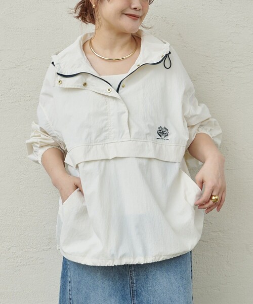 PUAL CE CIN（ピュアルセシン）の「【F&B】撥水リサイクルナイロンアノラックパーカー（マウンテンパーカー・レディース・ネイビー/アイボリー・FREE）」の2枚目の写真