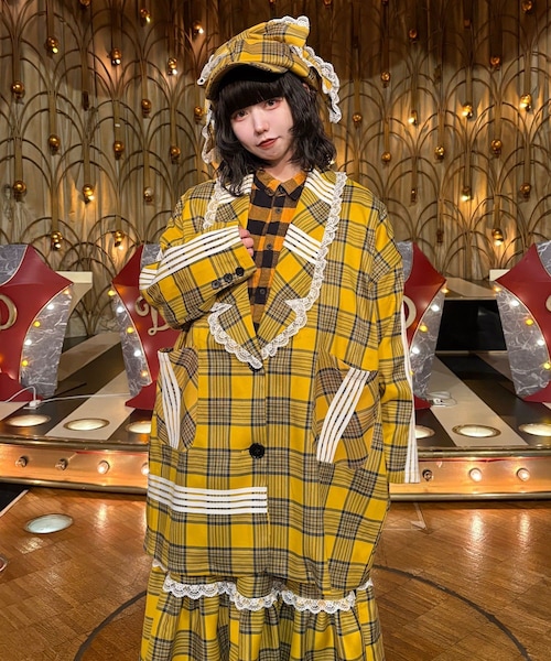 CIAOPANIC（チャオパニック）の「【I’ｍ×CIAOPANIC】キュンを纏うテーラードジャケット（テーラードジャケット・レディース・レッド/イエロー・ONE）」の2枚目の写真