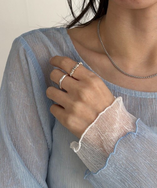 CAPRICIEUX LE'MAGE（カプリシューレマージュ）の「〈GOLDY/ゴールディ〉ビーズMIX2SETリング（リング・レディース・ゴールド/シルバー・F）」の2枚目の写真