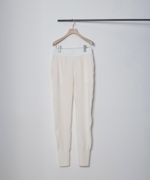 ADAM ET ROPE'（アダムエロペ）の「【MOON TREE PLANET（ムーンツリープラネット）】line pants sports（その他パンツ・レディース・ブラック/ホワイト・M）」の3枚目の写真