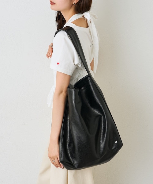 mystic(ミスティック)の「チャーム付きベルトショルダーBAG(バッグ・レディース・ブラウン/ブラック/オフホワイト・ONE)」の3枚目の写真