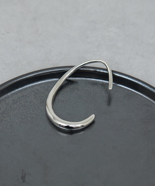 GALLARDAGALANTE（ガリャルダガランテ）の「【近日予約開始】カーブバングル（バングル/リストバンド・レディース・ゴールド/シルバー・F）」の2枚目の写真