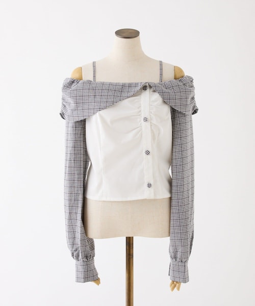 one after another NICE CLAUP（ワンアフターアナザーナイスクラップ）の「レースアップオフショルブラウス（トップス・レディース・レッド系その他/ネイビー/ブラック系その他・FREE）」の2枚目の写真