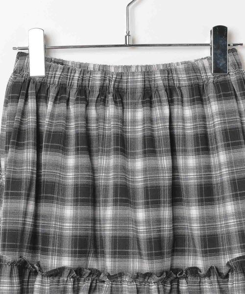 ALAND（エーランド）の「3.3 Field Trip／フリルティアードミディスカート（スカート・ホワイト×ブラックチェック(01)/グレー×ブラックチェック(02)・F）」の21枚目の写真