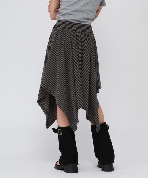 ALAND（エーランド）の「3.3 Field Trip／ボーダーアシメヘムミディスカート（スカート・グレー(15)/ブラック(19)・F）」の15枚目の写真