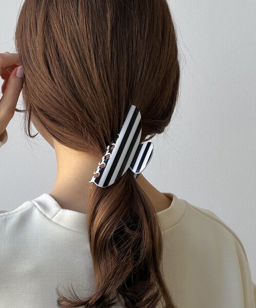3coins（3coins）の「ストライプバンス（ヘアアクセサリー・レディース・ブルー/ブラック・FREE）」の2枚目の写真