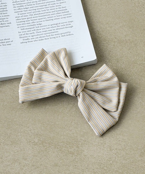 3coins（3coins）の「ストライプリボンバレッタ（バレッタ/ヘアクリップ・レディース・ブルー/ベージュ・FREE）」の2枚目の写真