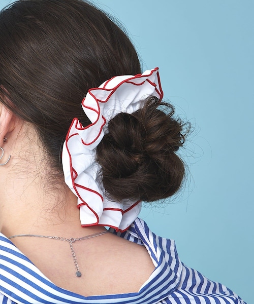 3coins（3coins）の「フリルバイカラービッグシュシュ（シュシュ・レディース・その他2/その他/その他1・FREE）」の2枚目の写真