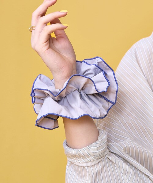 3coins（3coins）の「フリルバイカラービッグシュシュ（シュシュ・レディース・その他2/その他/その他1・FREE）」の3枚目の写真